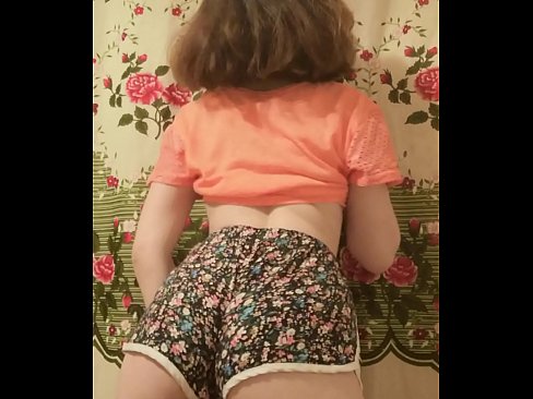 ❤️ Sexy junges Babe zieht ihre Shorts vor der Kamera aus ❤️ Quality sex bei uns de.pornolymp.ru